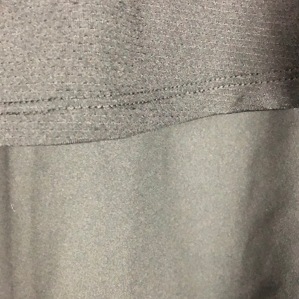 Fabletics l Black Ruffle Mesh Racerback Tank - Picture 3 of 6